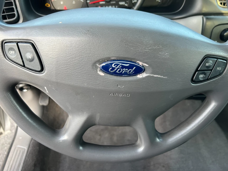2000 Ford Taurus 4th Gen - Image 16 of 21