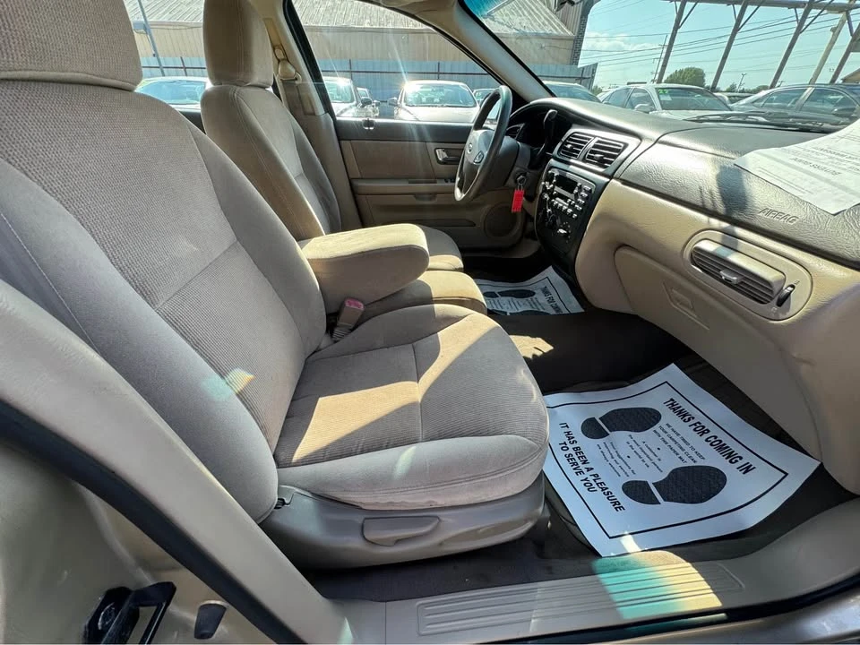 2000 Ford Taurus 4th Gen - Image 11 of 15