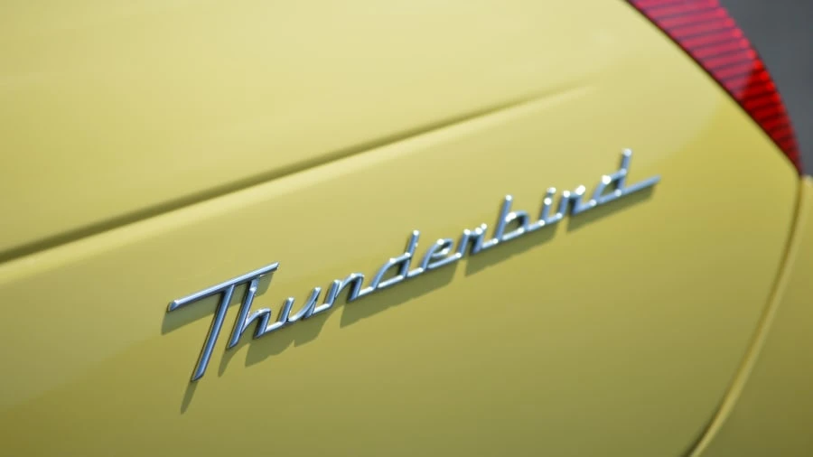 2000 Ford Thunderbird - Image 9 of 25