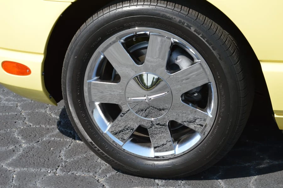 2000 Ford Thunderbird - Image 22 of 25