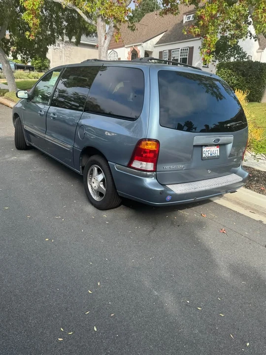 2000 Ford - Image 2 of 5