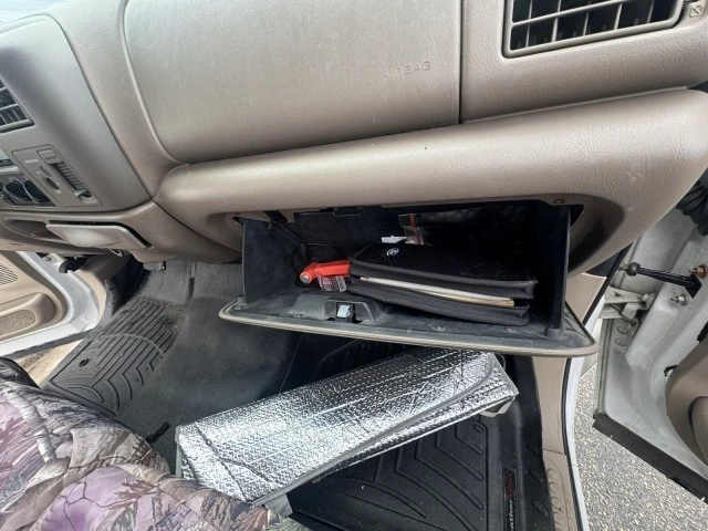 2000 Ford Super Duty 1st Gen - Image 15 of 21