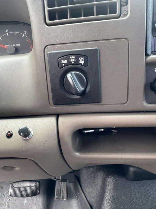 2000 Ford Super Duty 1st Gen - Image 11 of 21