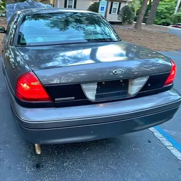 2000 Ford Crown Victoria