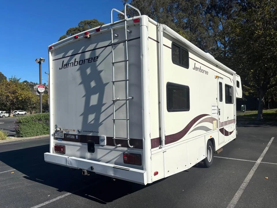 2000 Ford Econoline Van - Image 3 of 20