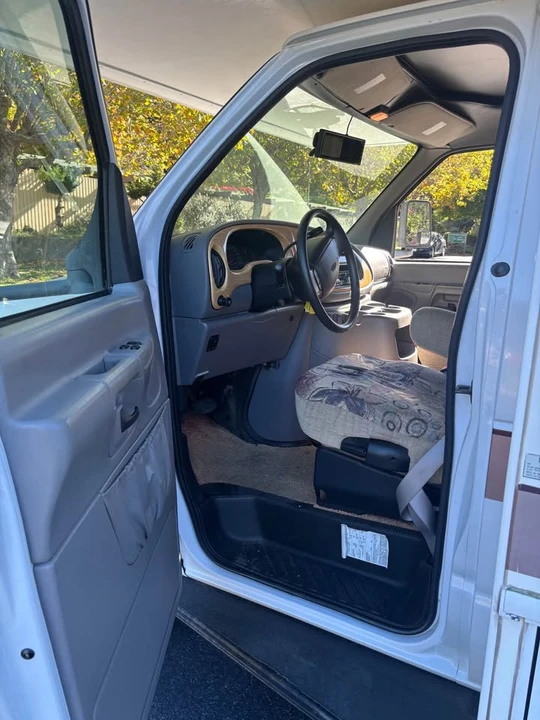 2000 Ford Econoline Van - Image 14 of 20
