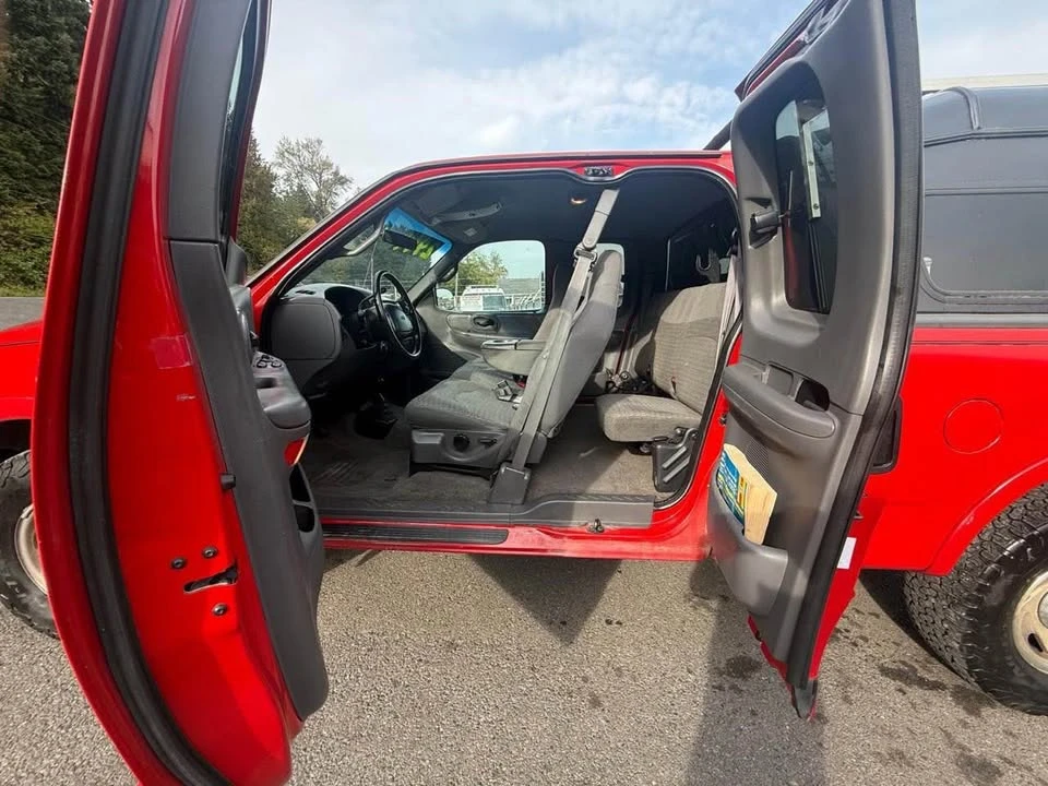 2000 Ford F-150 10th Gen - Image 9 of 15