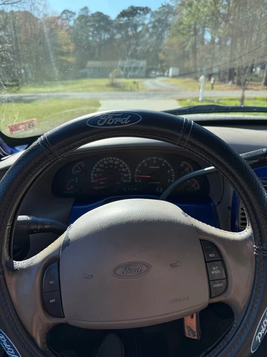 2000 Ford F-150 10th Gen - Image 8 of 12