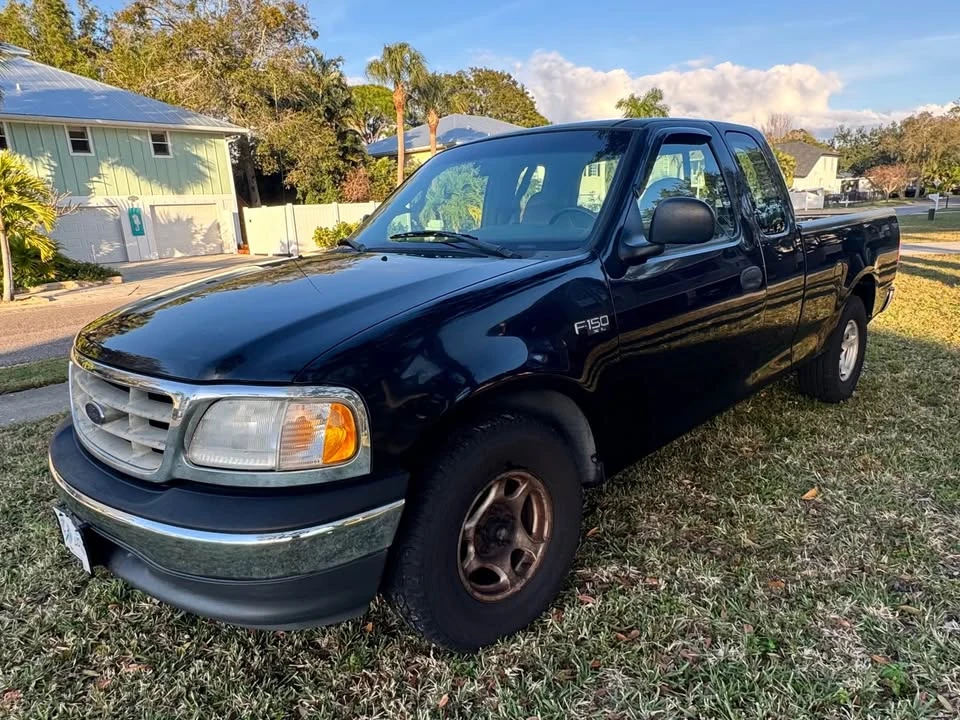 2000 Ford F-150 10th Gen - Image 2 of 16