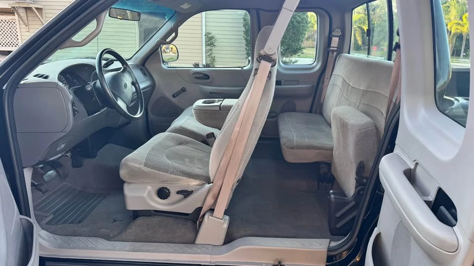 2000 Ford F-150 10th Gen - Image 9 of 16