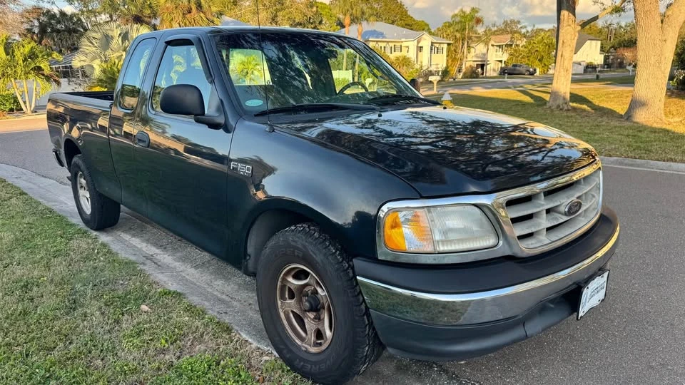 2000 Ford F-150 10th Gen - Image 5 of 16