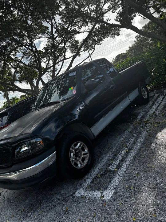 2000 Ford F-150 10th Gen - Image 3 of 4