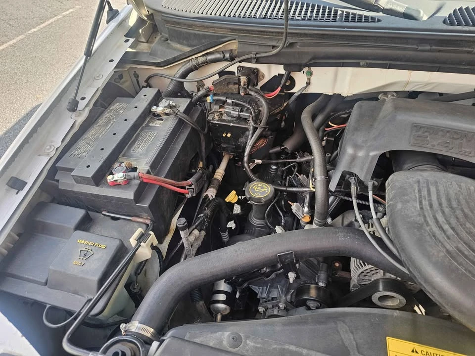 2000 Ford F-150 10th Gen - Image 9 of 15