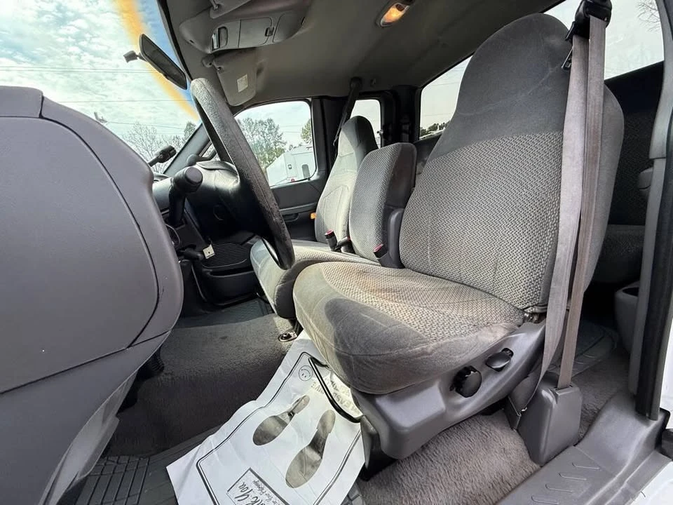 2000 Ford F-150 10th Gen - Image 9 of 19