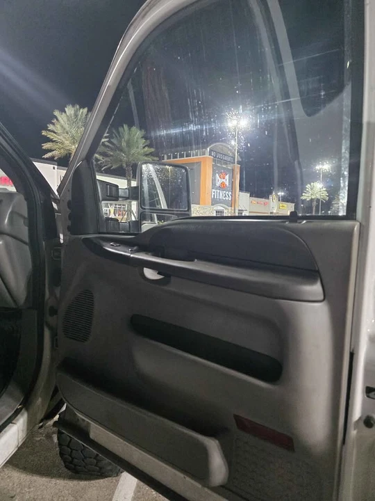 2000 Ford Super Duty 1st Gen - Image 11 of 17