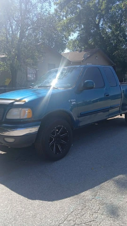 2000 Ford F-150 10th Gen - Image 3 of 5