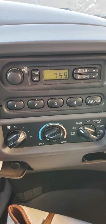 2000 Ford F-150 10th Gen - Image 10 of 11