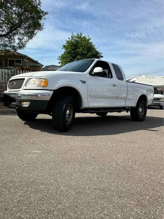 2000 Ford F-150 10th Gen - Image 3 of 10