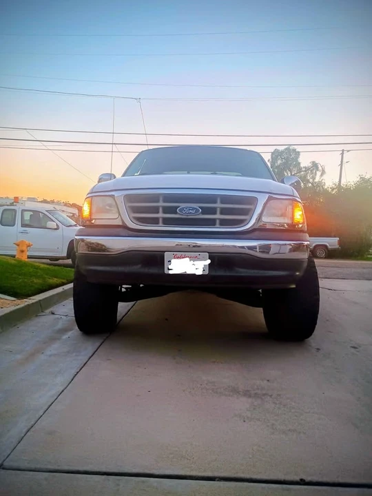 2000 Ford F-150 10th Gen - Image 5 of 11