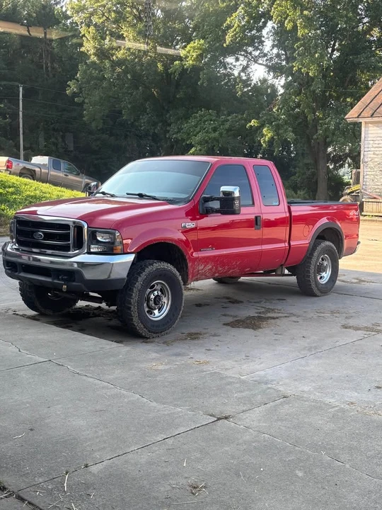 2000 Ford Super Duty 1st Gen - Image 3 of 13
