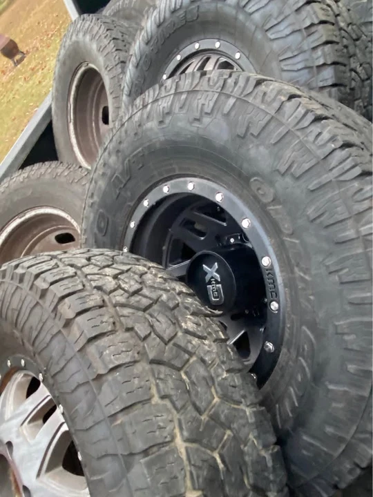 2000 Ford Super Duty 1st Gen - Image 6 of 13