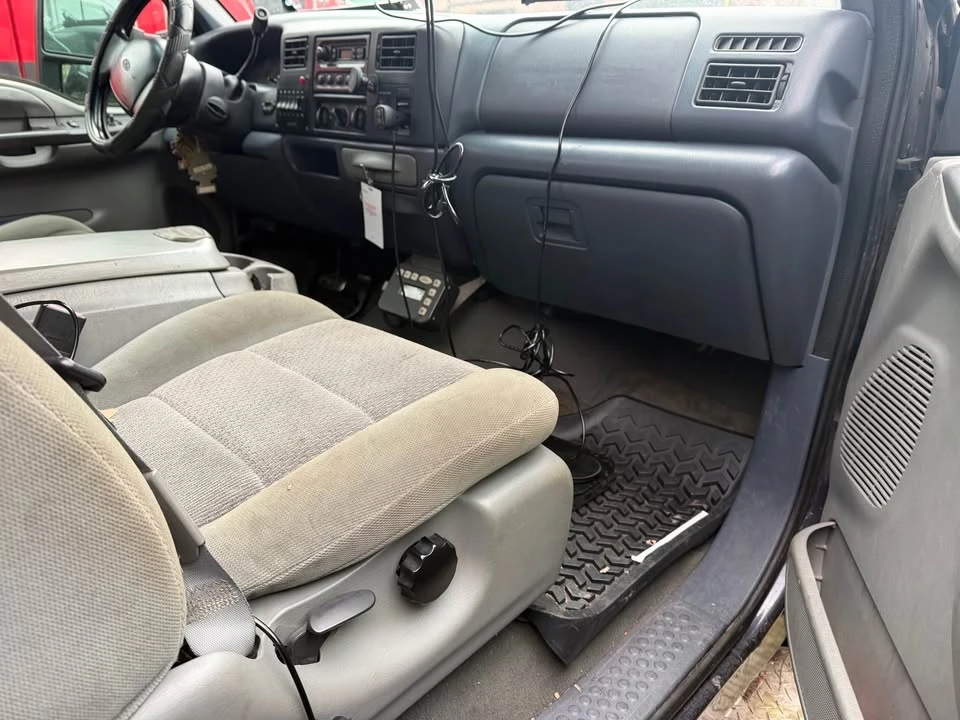 2000 Ford Super Duty 1st Gen - Image 16 of 17