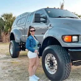 2000 Ford F750