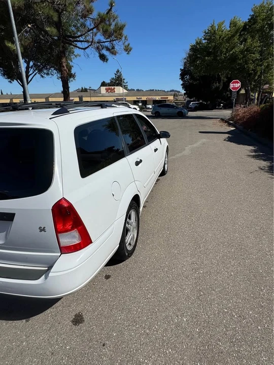 2000 Ford Focus 1st Gen - Image 4 of 6