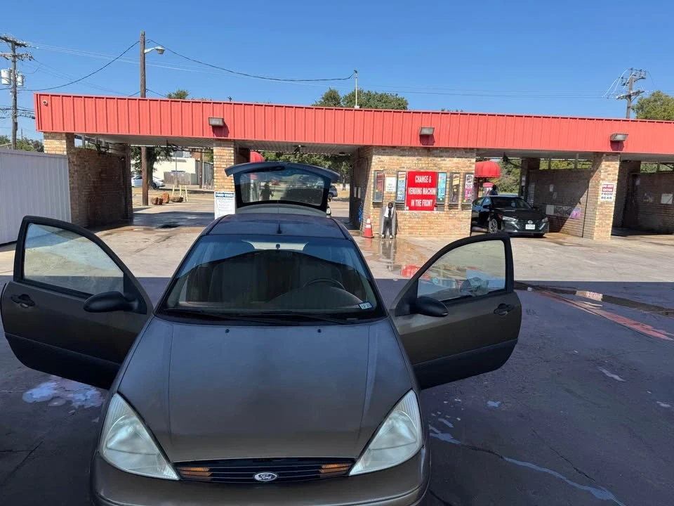2000 Ford Focus 1st Gen - Image 4 of 4
