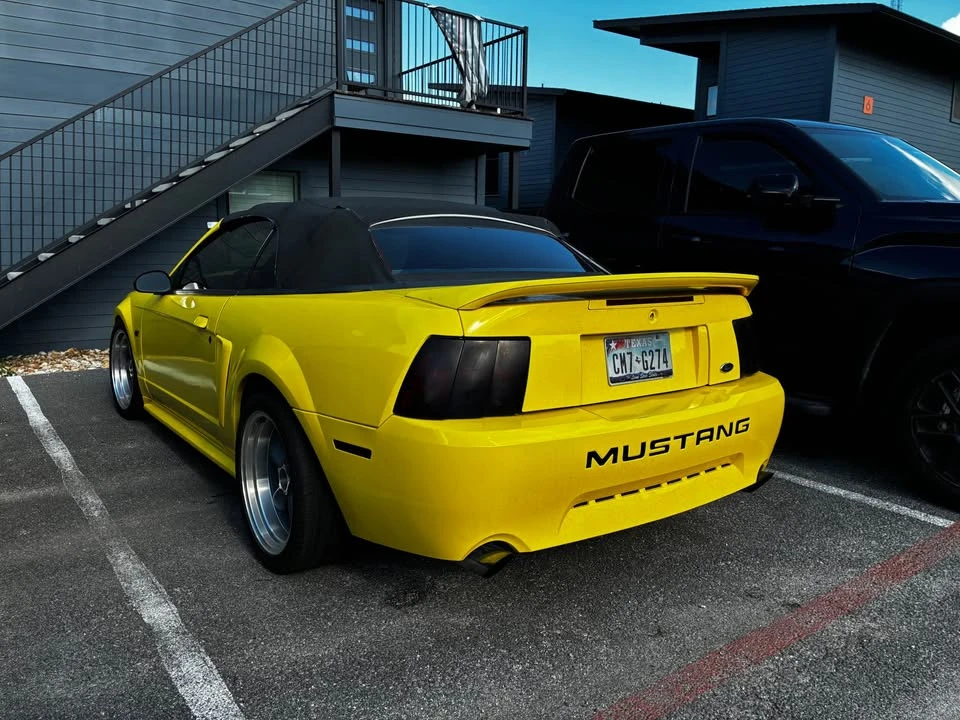 2000 Ford GT - Image 2 of 4
