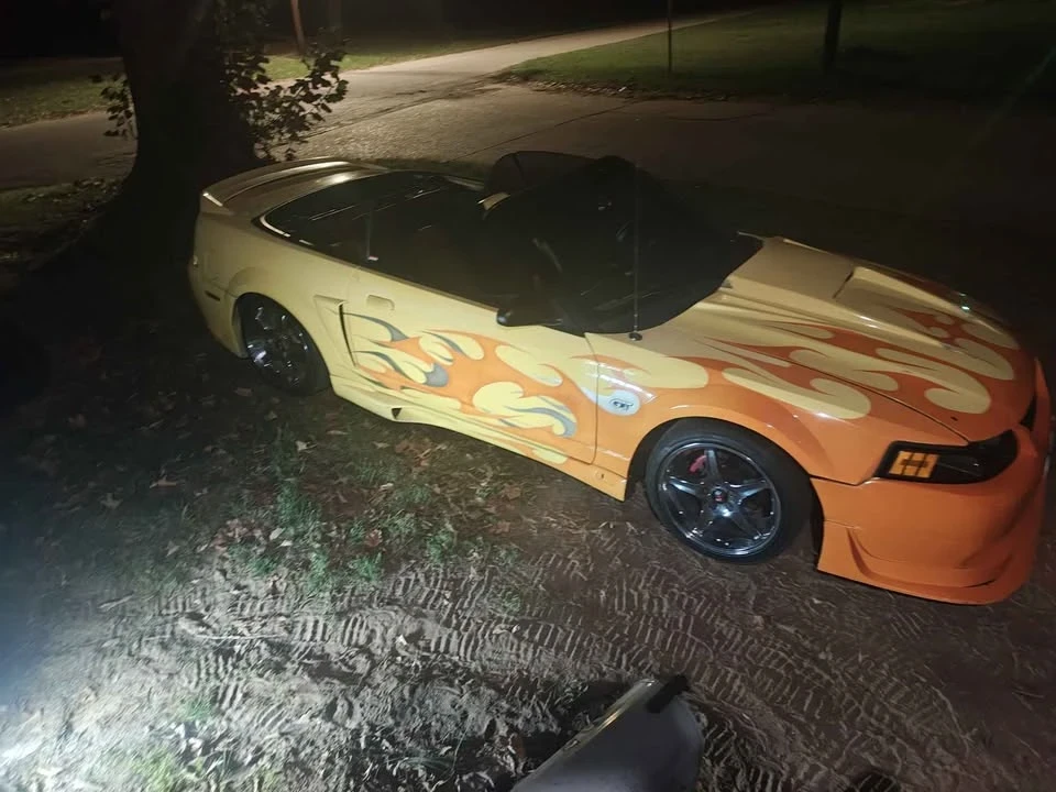 2000 Ford GT 1st Gen - Image 2 of 3