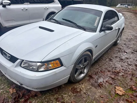 2000 Ford Mustang GT Coupe