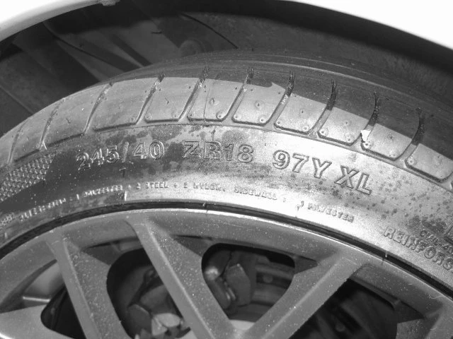 2000 Ford GT 1st Gen - Image 9 of 16