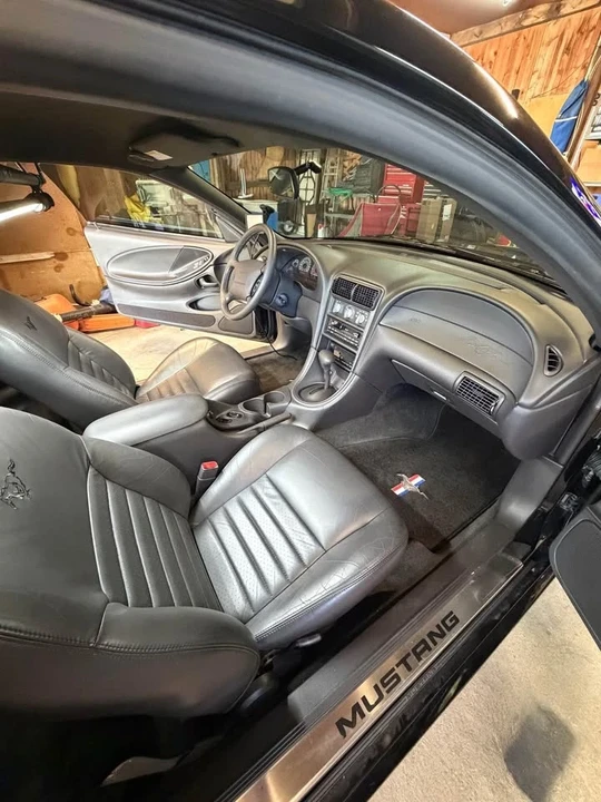 2000 Ford SN95 Mustang - Image 11 of 13