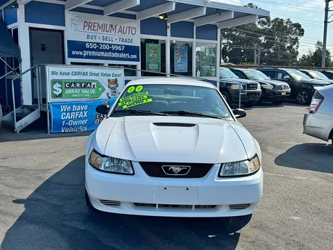 2000 Ford Mustang Coupe