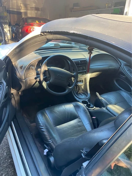 2000 Ford SN95 Mustang - Image 4 of 8