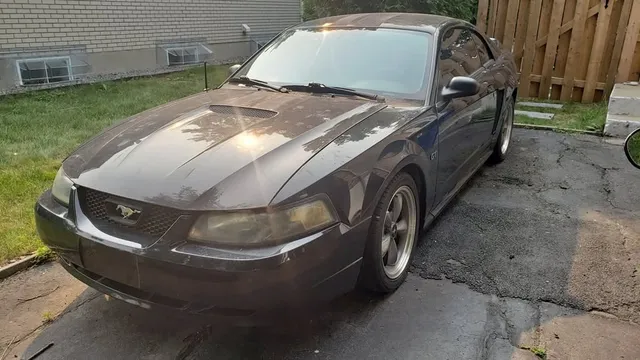 2000 Ford Mustang