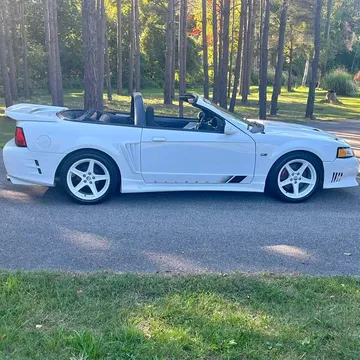 2000 Ford Mustang GT Saleen
