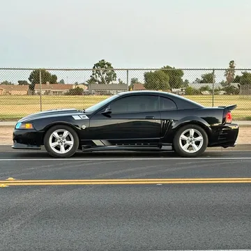 2000 Ford Mustang