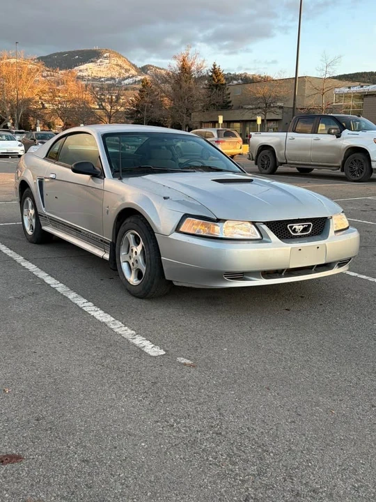 2000 Ford SN95 Mustang - Image 2 of 10