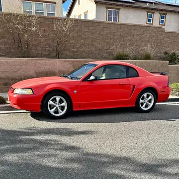 2000 Ford Mustang