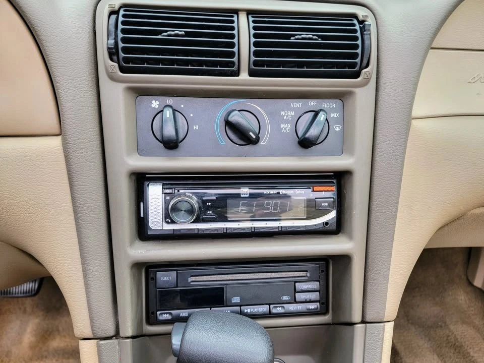 2000 Ford SN95 Mustang - Image 16 of 20
