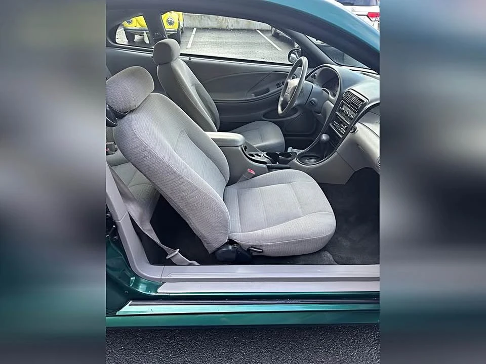 2000 Ford SN95 Mustang - Image 15 of 20