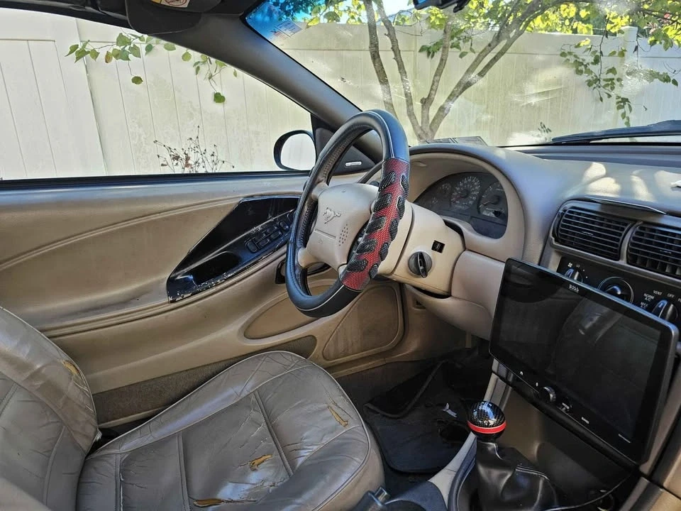 2000 Ford SN95 Mustang - Image 2 of 5