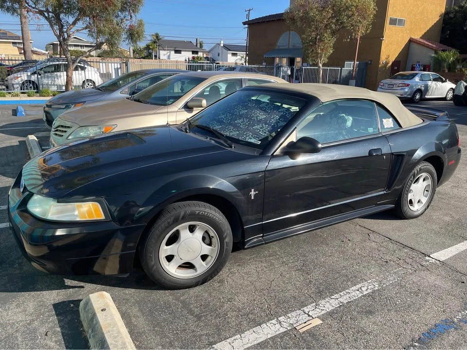 2000 Ford SN95 Mustang - Image 2 of 3