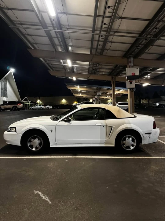 2000 Ford SN95 Mustang - Image 3 of 17