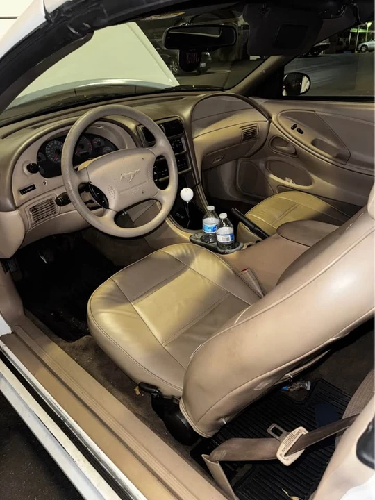 2000 Ford SN95 Mustang - Image 10 of 17