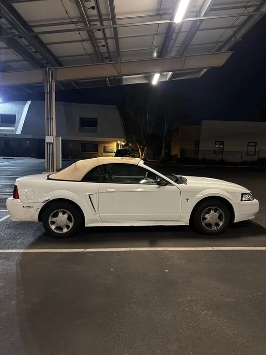2000 Ford SN95 Mustang - Image 7 of 17
