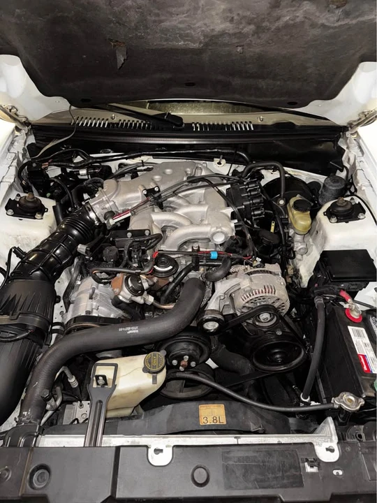2000 Ford SN95 Mustang - Image 9 of 17