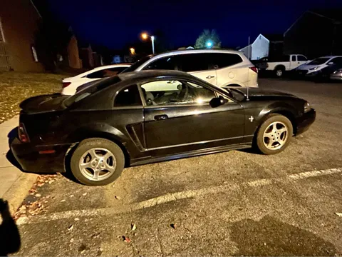 2000 Ford Mustang Coupe